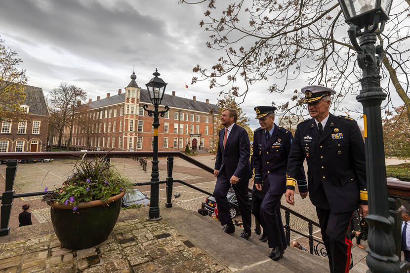 Koning heropent gerenoveerde monumentale Kasteel van Breda