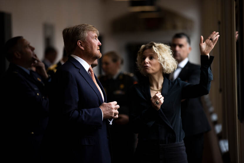 Koning heropent gerenoveerde monumentale Kasteel van Breda