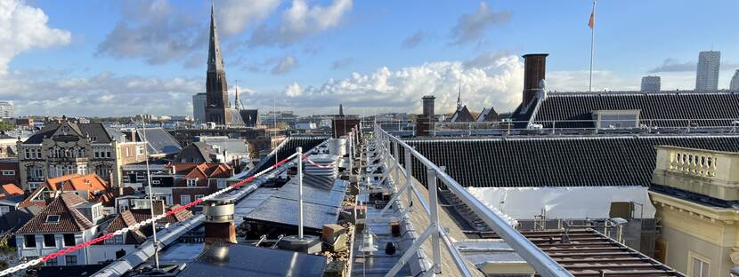 Zonnepanelen op paleis Noordeinde in Den Haag