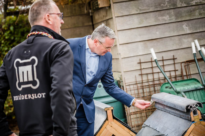Op de voet, Muiderslot