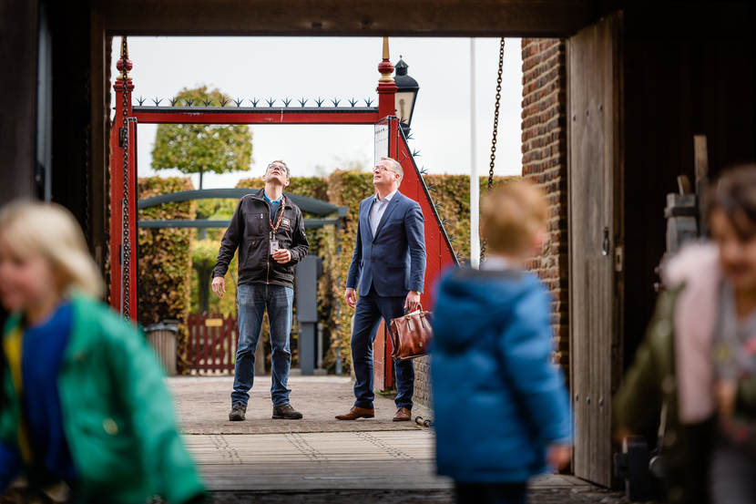 Op de voet, Muiderslot