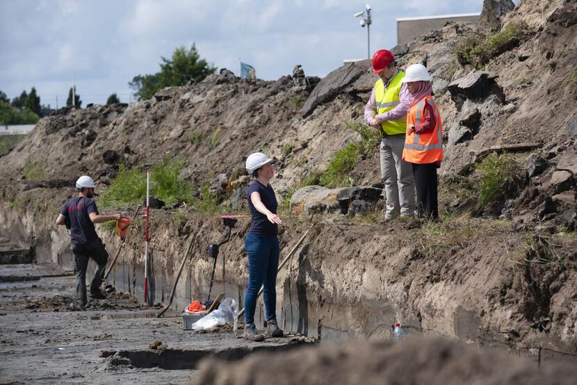 Katwijk, Valkenburg Graafwerkzaamheden, vierkant