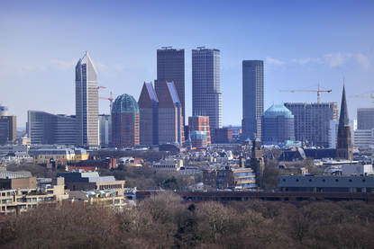 skyline van Den Haag, vanaf Johan de Wittlaan